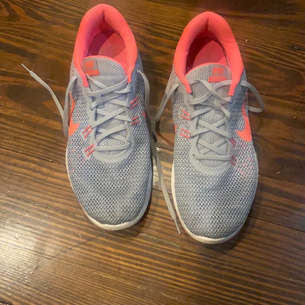 tennis shoes
